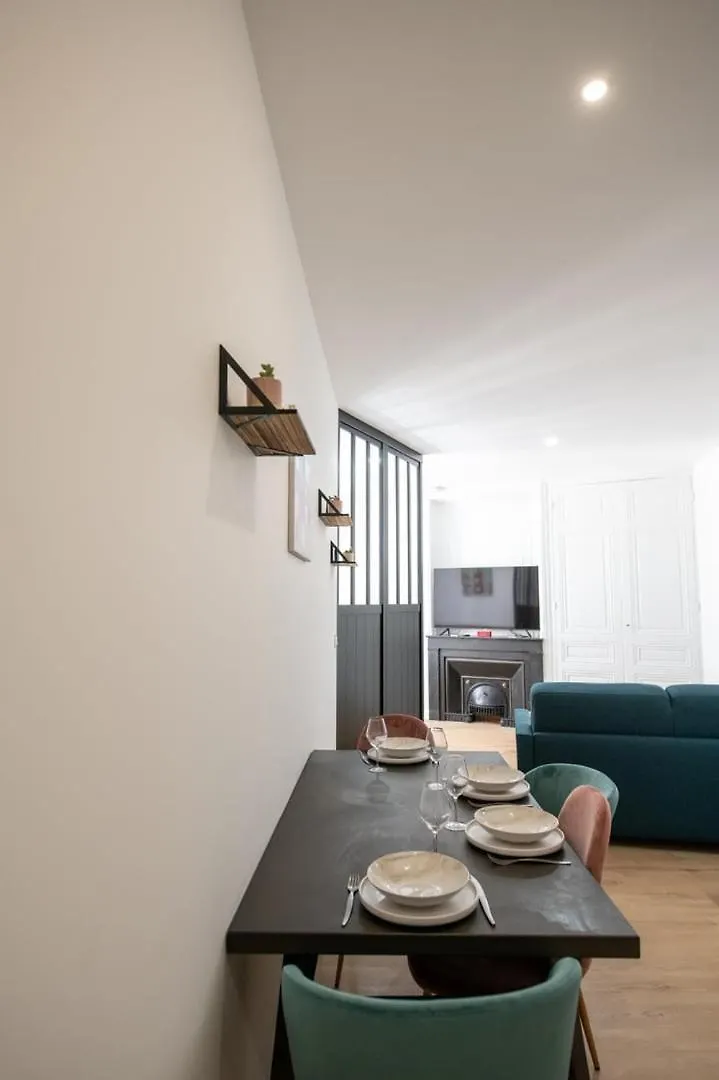 L'Arty - Tres Joli Studio Moderne Place Valmy Lyon Apartment